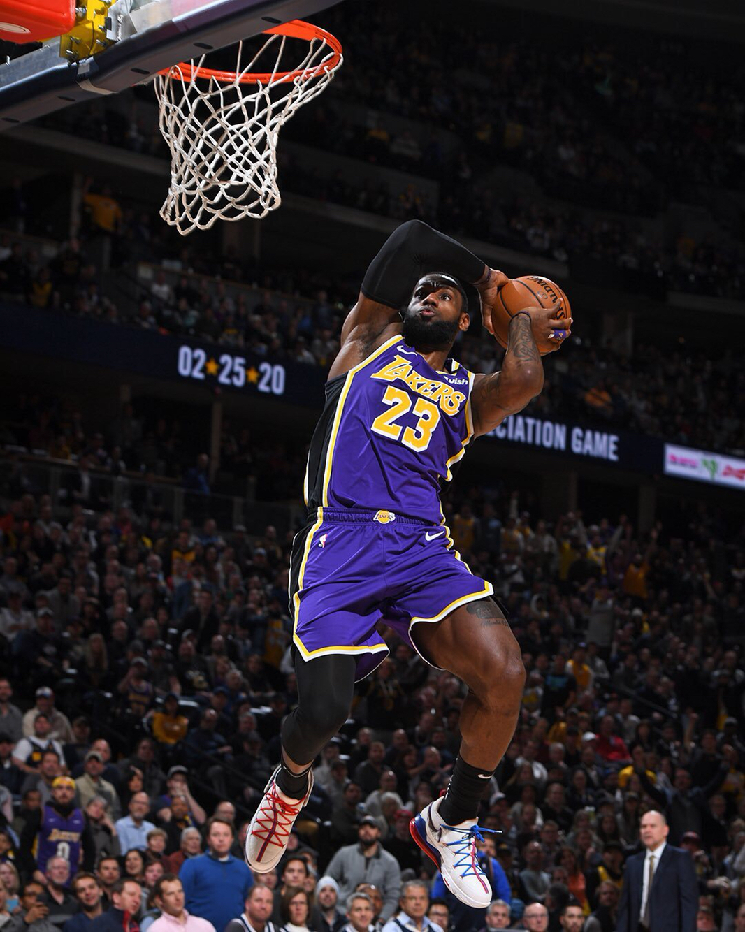 战首回合 战首回合