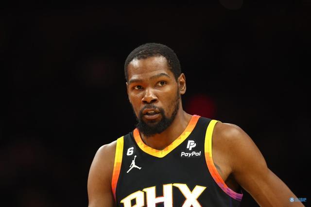 莱昂纳德却 莱昂纳德却